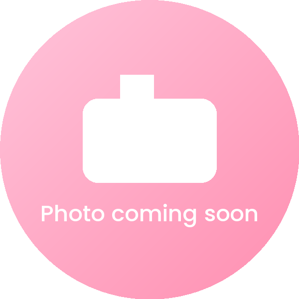 Placeholder portrait of the Sugarkiss Studio photographer
